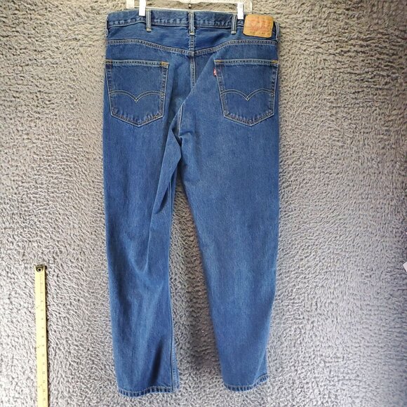 Levis Jeans Mens Size 40x30 Blue 550 Relaxed Fit Tapered Leg Denim Classic - Picture 1 of 11